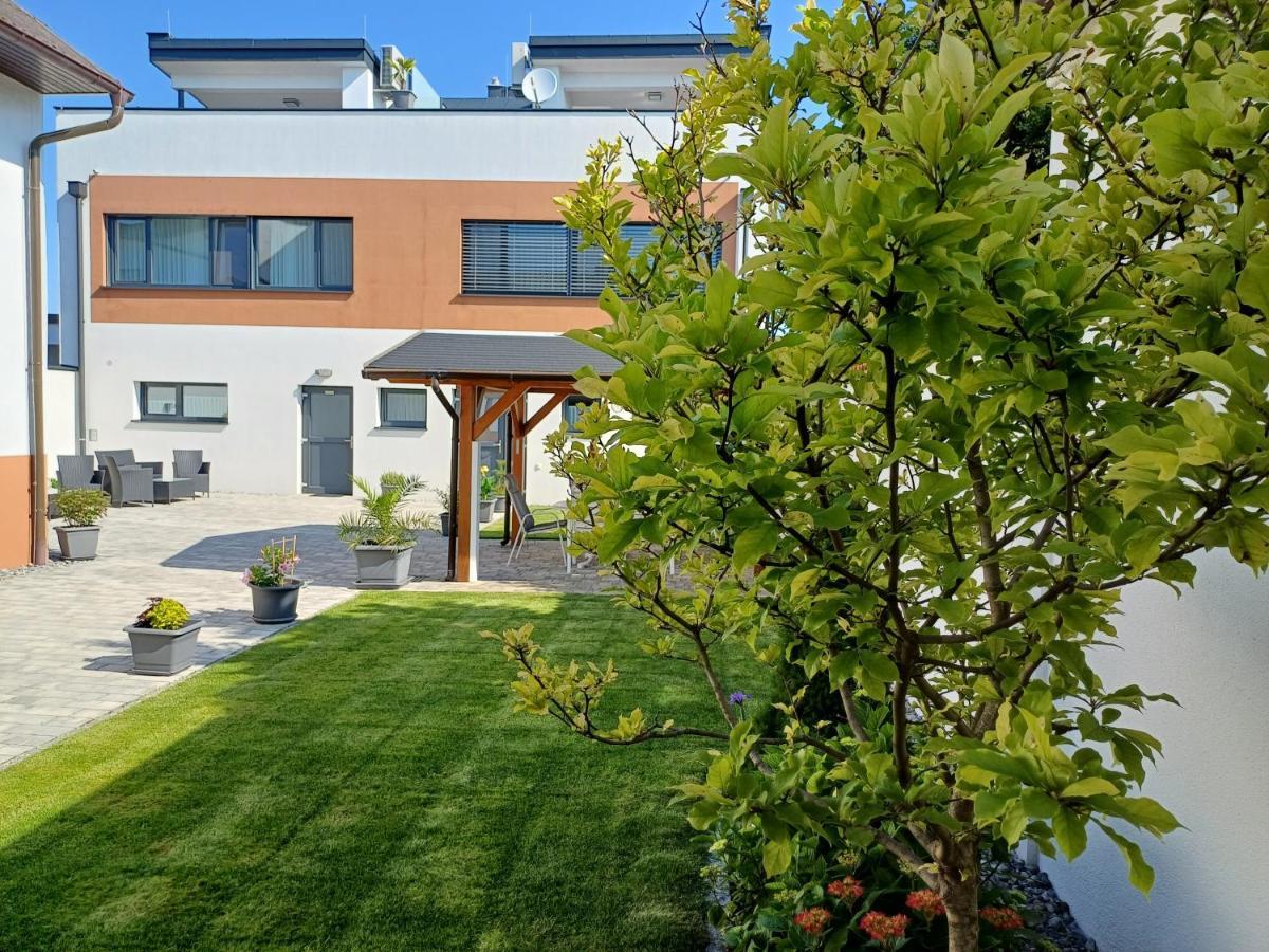 Penthouse Griemann 2 Fuer Max 4 Personen Mit Eigener Grosser Dachterrasse Zum Relaxen! Illmitz Zewnętrze zdjęcie